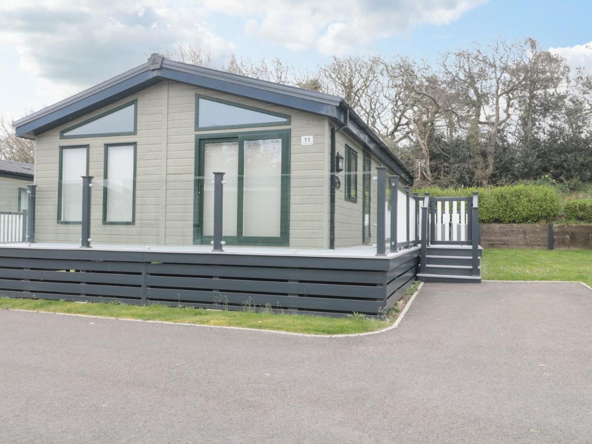 Amethyst Lodge Lymington Kültér fotó