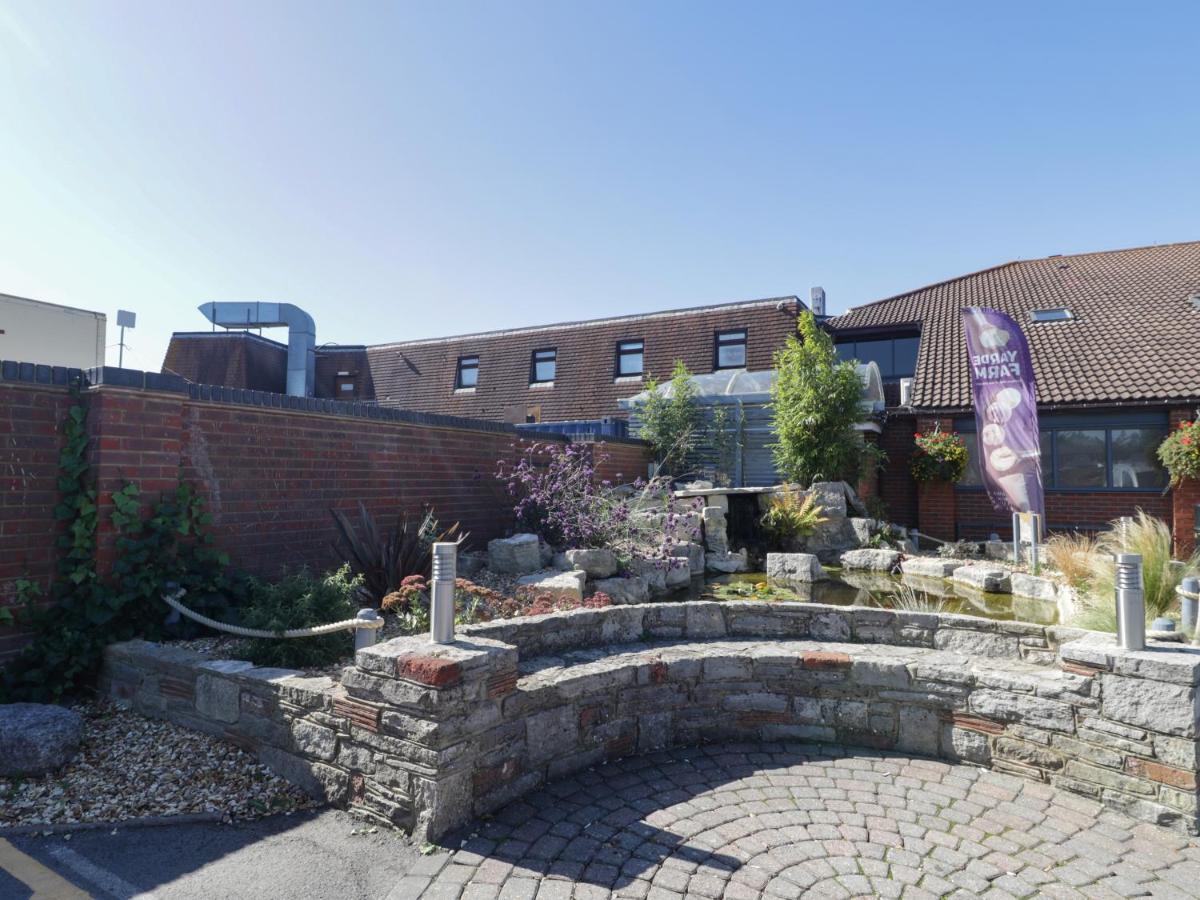 Amethyst Lodge Lymington Kültér fotó