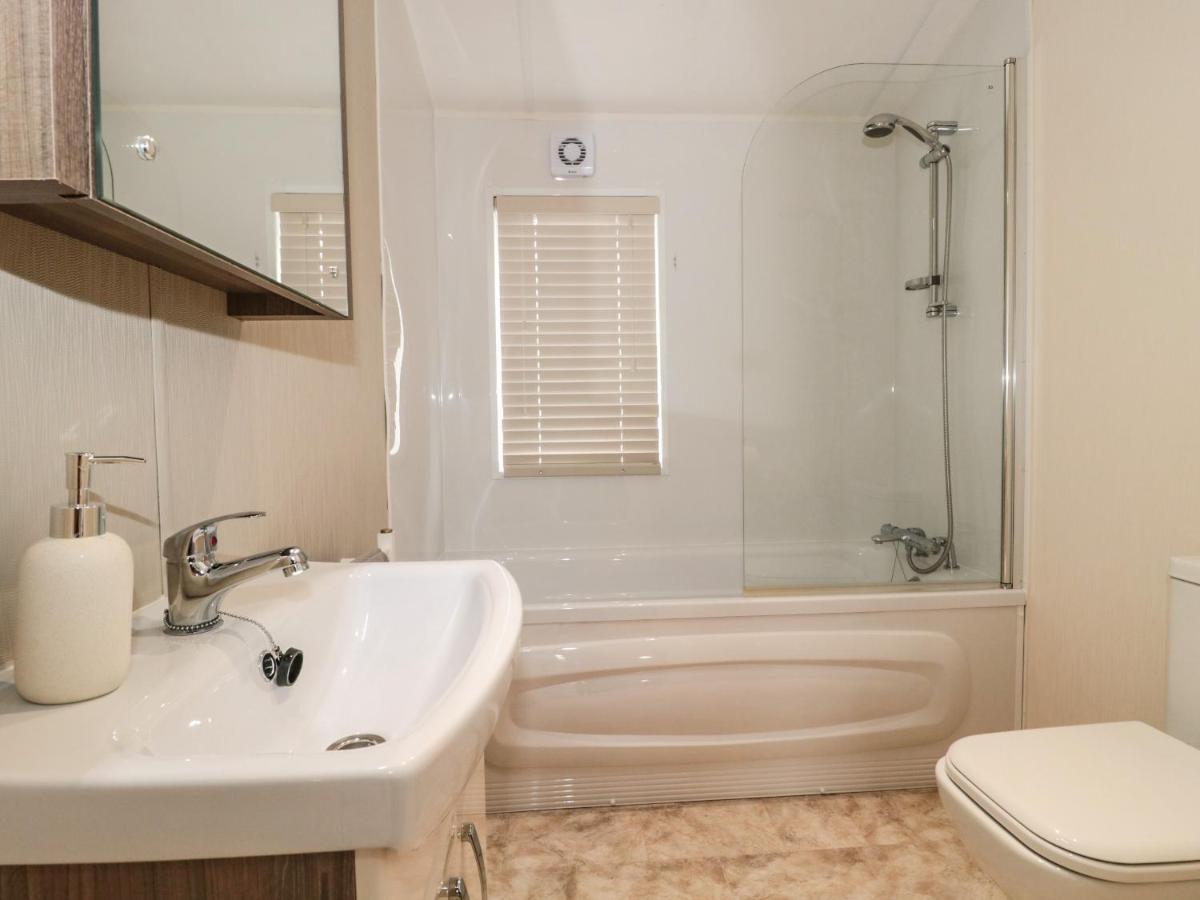 Amethyst Lodge Lymington Kültér fotó