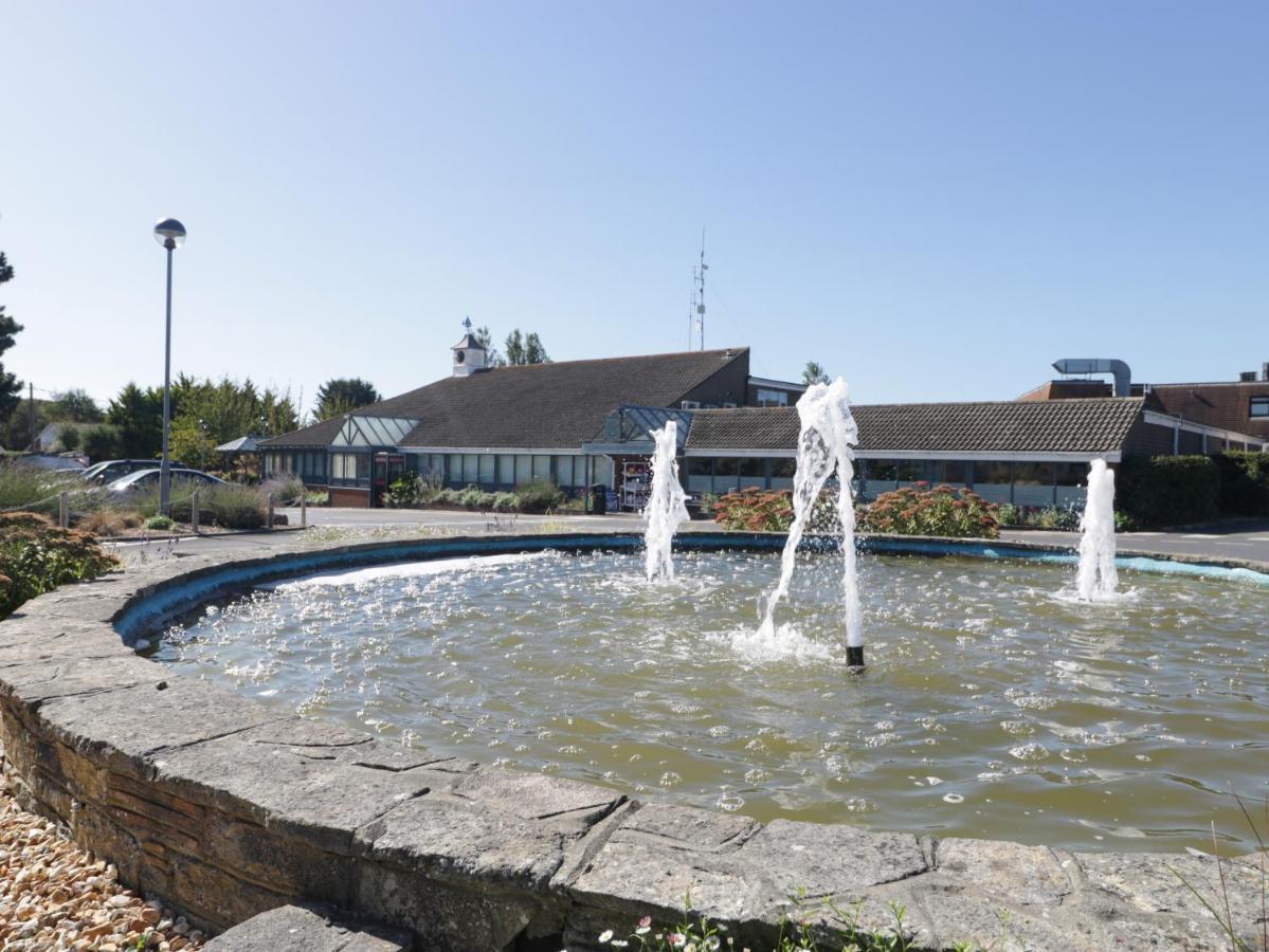 Amethyst Lodge Lymington Kültér fotó
